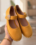 Petite Jane en amarillo